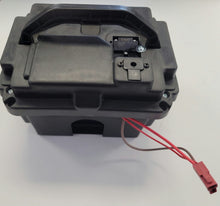 Charger l'image dans la galerie, 24V7A battery with case and Fuse For CAN AM Mavric